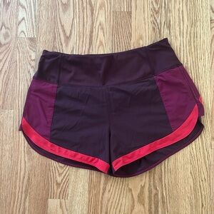 Athleta Running Free 3.5” Shorts in Purple, Size Small